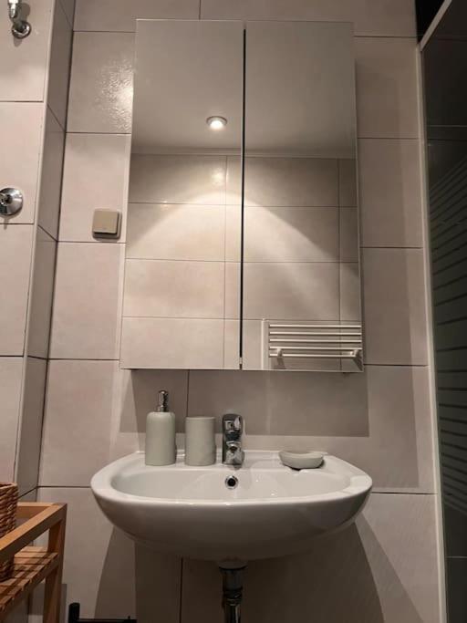 Ein Charmanter Zweifamilienhaus Berlin Extérieur photo
